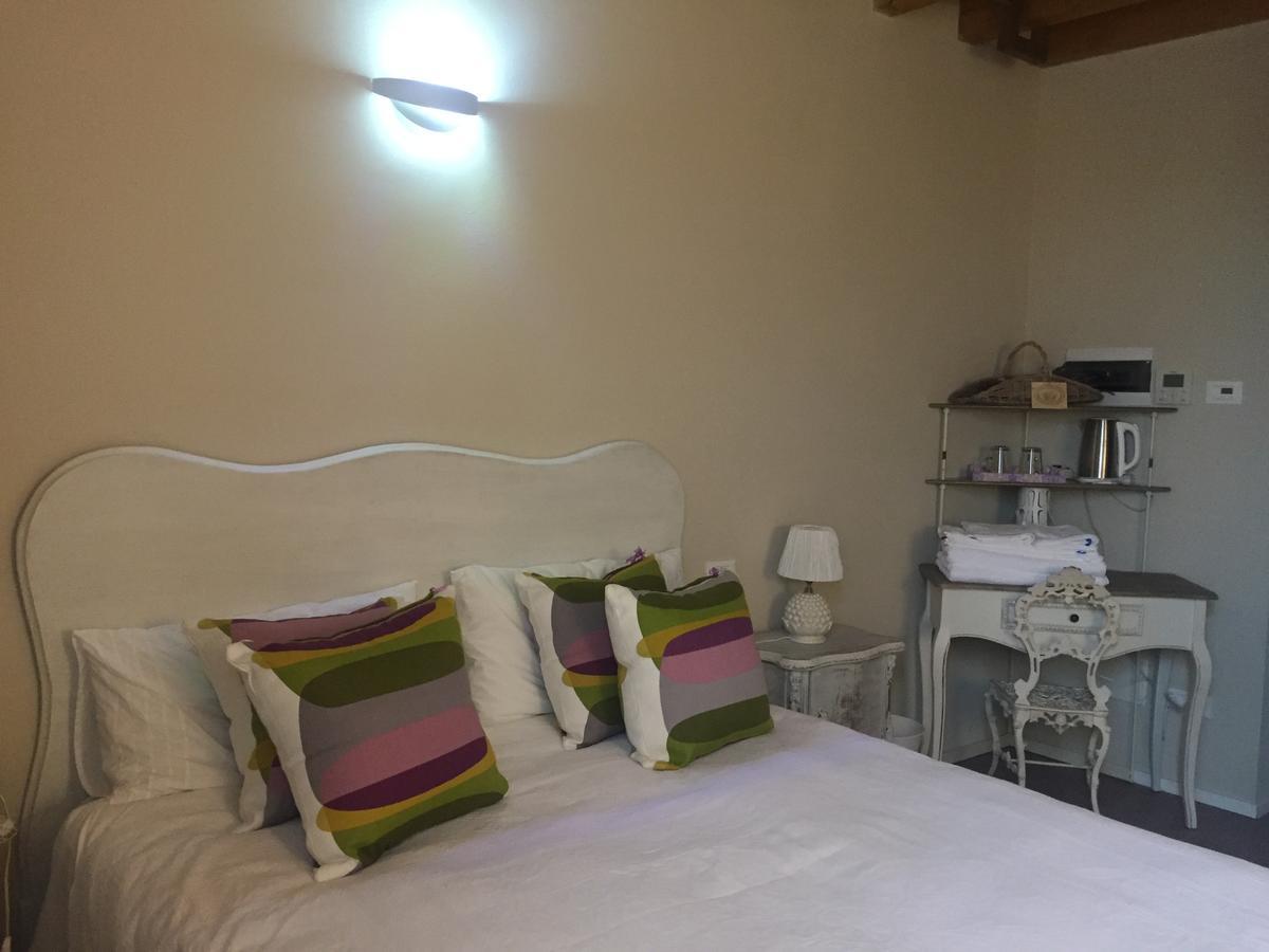 Agriturismo Laterzola 3.0 Fiorenzuola dʼArda Eksteriør bilde